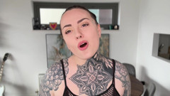 Miss Valentina: Vứt ả điếm