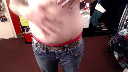 Abby Anna: Belly play belly button