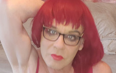 Juniperberi29: Sissy-schlampe in baskisch und strümpfen
