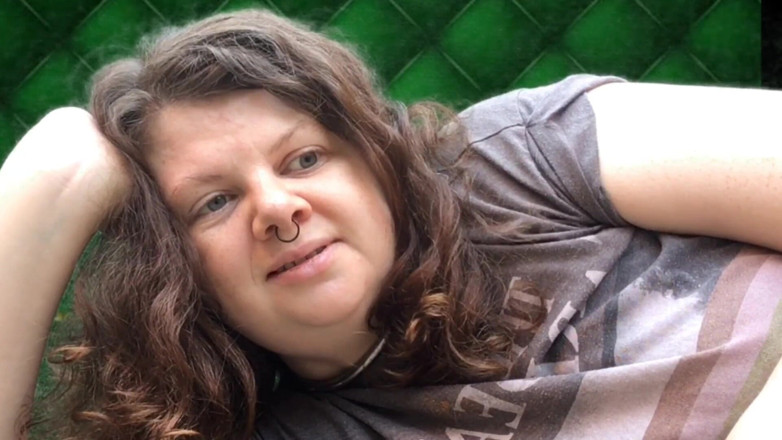 Ari Kajira: Domme fixe ta punition BBW