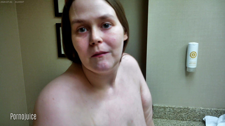 PornoJuice Faphouse: 大きな胸のBBWの歯ブラシのブレスト崇拝、エリカ・ジェーン主演