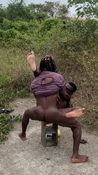 Creamyverseguy2: Chasse à la viande de brousse avec M. Money