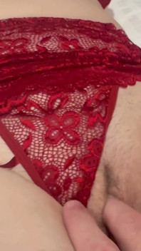 Wifey Gets Her Pussy and Clit Fingered to an Epic Shaking Orgasm