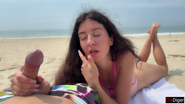 Dis Diger: Handjob on the Beach Huge Cum From Hand
