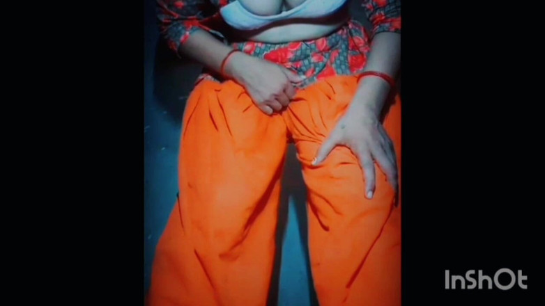 TricolorMusic3: Velmi žhavá těsná sexy hot prsa strong žhavá krásná fitness sexy tělo...