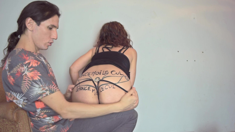 Argen Dana: Annem meşguldü!!