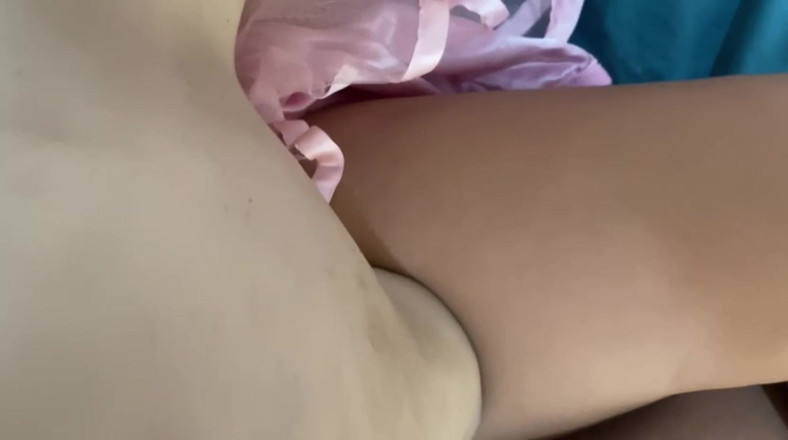 mackencie29: Den 4: Krásná kolumbijská dívka mě vítá kouřením a šukáním s mojí...