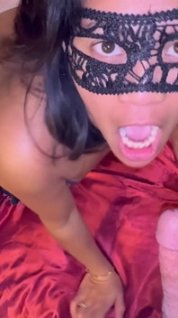 Sudut pandangan pertama MILF pinay menyembah zakar pada air mani tetek – Lexxi Wett
