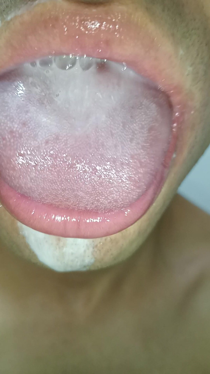 Rey rey: 我喜欢射在我的嘴里