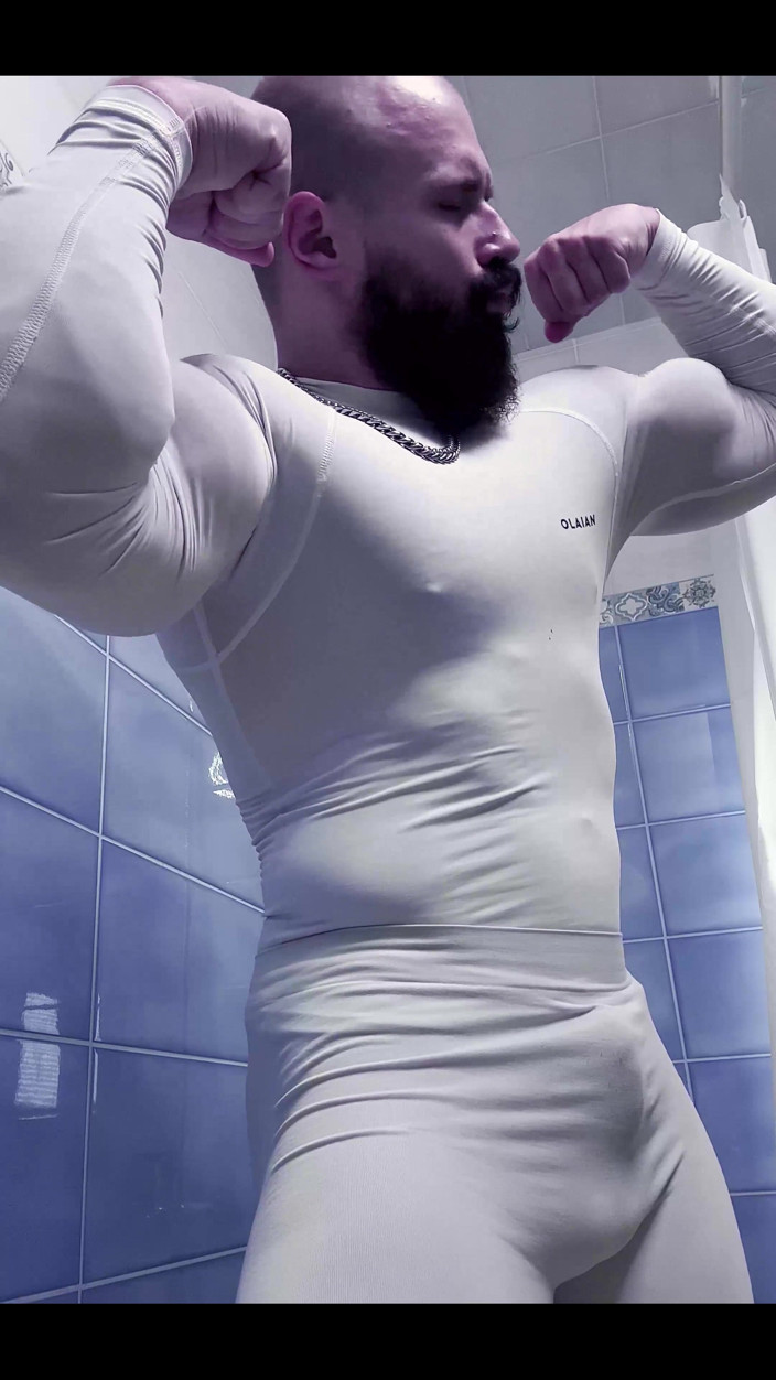 Mister Stone: Puteți vedea aceste linii nebune prin pânza subțire