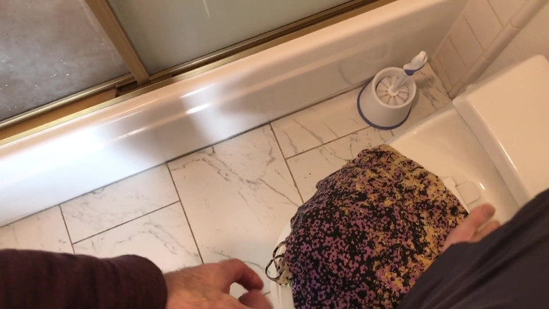 Erin Electra: 배다른 아들에게 따먹히는 배다른 아들