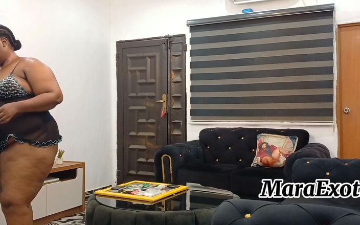 Mara Exotic: Transpirat gras cur gras casa de menajera Midweek Touch Ups