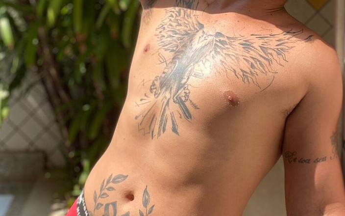 Richard castro: Zuig mijn lul alsof het een ijsje is