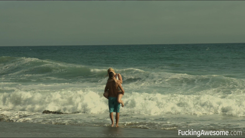 Fucking Awesome: Sun, Beach and Sex - Samantha Rone