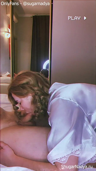SugarNadya: Very gentle blow job in a cozy environment