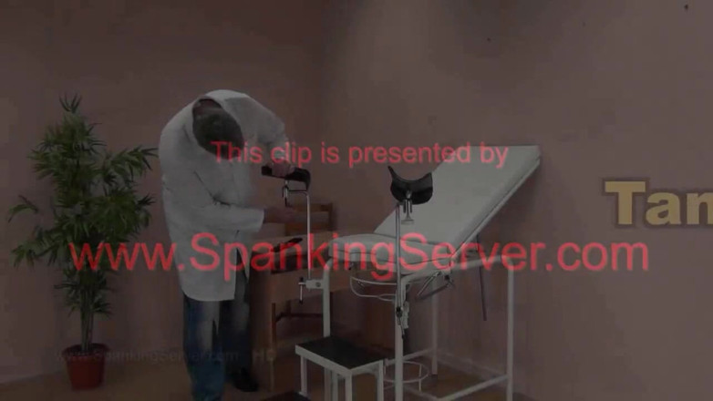 Spanking Server: Tanja bič na kundičku