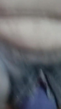 Můj manžel nastříkal vodou na moji kundičku lilkem