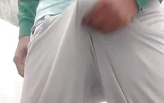 Prima della prima notte di nozze una sborrata in pigiama