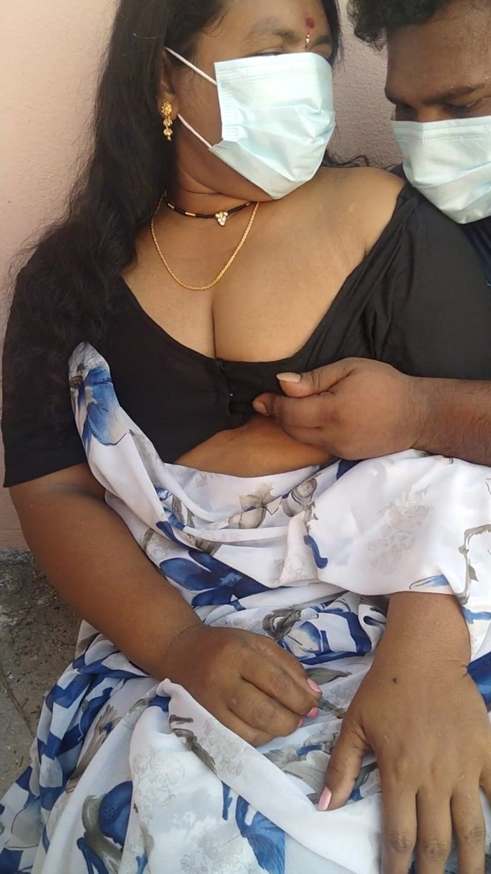 Benita sweety: सौतेले भाई के साथ तमिल देसी आउटडोर साड़ी सेक्स