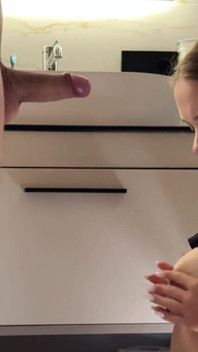 Stepsis älskar att svälja sperma efter sex. HemVideo, hemlagad, amatör.