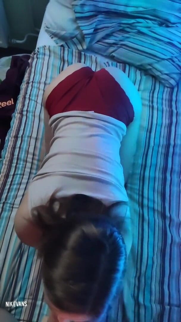 NikEvans: Skvělý sex s mladou dívkou