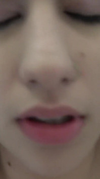 Schau zu, wie alle diese heißen mädchen ihre muschis mit sperma gefüllt bekommen!