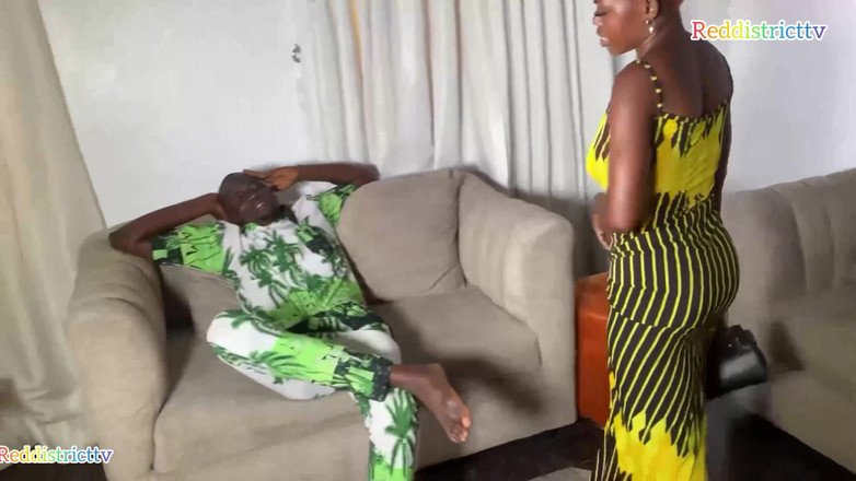 Red district Tv: Elle a Dit Qu’elle Offre Un Service De Premier Plan....