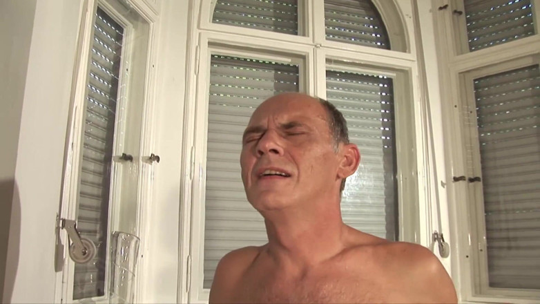 Mature Climax - 100% Mature Videos: Przebita dojrzała dziwka jedzie kutasa swojego kochanka