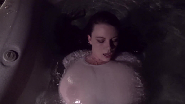 Lovely Lilith: Lovely Lilith wet