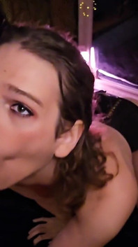 Anal cadela Melody Gapes, bunda pra boca e gozada interna