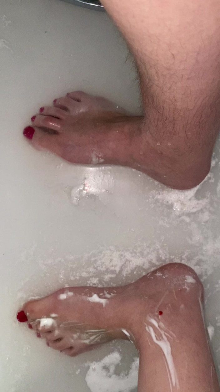 Cuteblonde666: Hairy Legs Shaving Close up