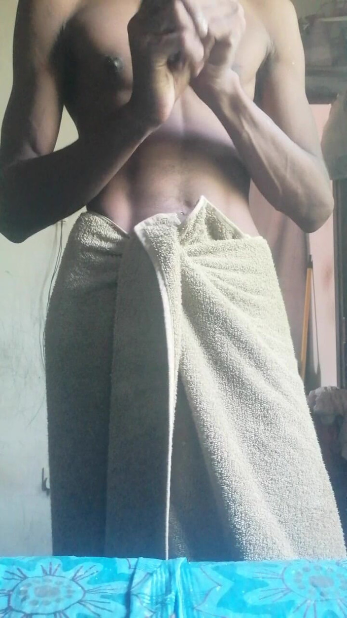 Gimhanboy: Než si oholím zadek a dostane olejovou masáž