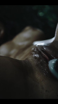 Asyalı Japon kız Emiri Momota ormanda mahsur kalıyor - vines bondaj dölleme