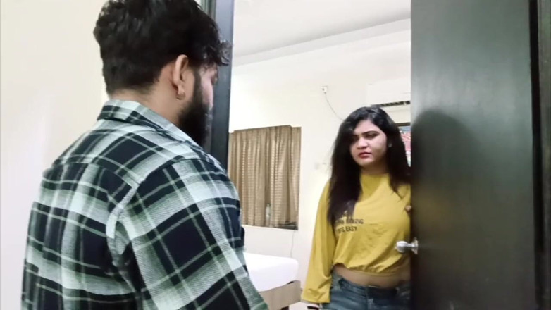 Anjalisingh_sexy: Una casalinga desi si sottomette al suo ex ragazzo