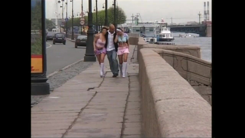 XTime Vod: चाटना, चूसना तीन लोगों की चुदाई चूत चुदाई