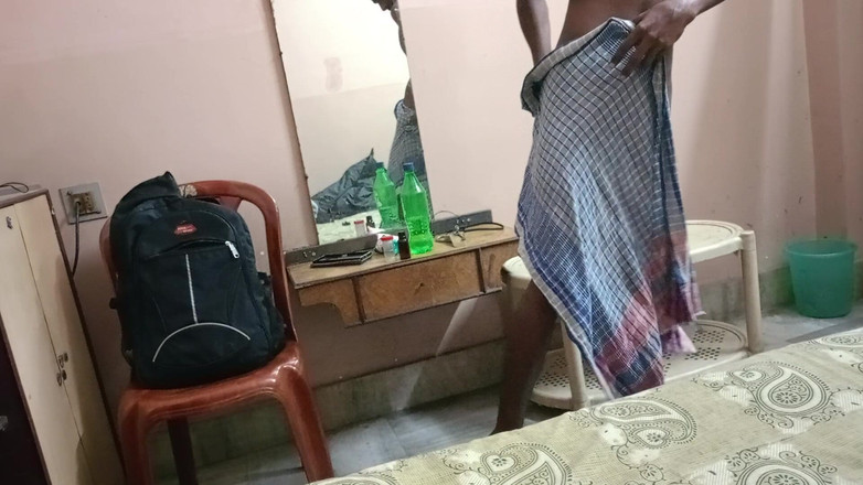 LinearOrnament35: Desi Boy