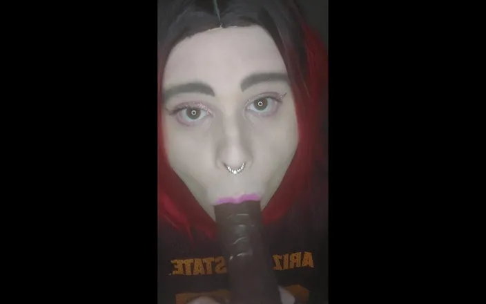 Mykella Coxx: Mykella Cocks Sucks You off