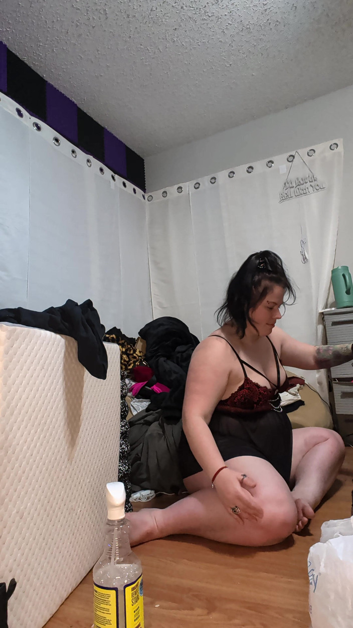 TheKinkyPwrLftr: Odayı benimle temizle pt. 1