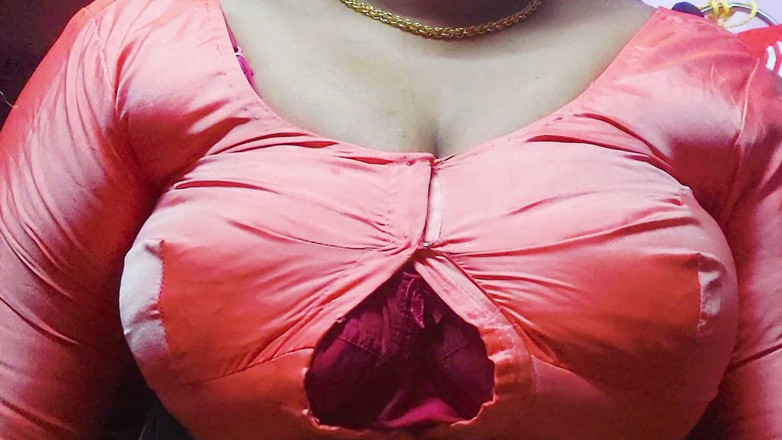 Desi Mohini: ครูสาว Desi หมู่บ้านสุดฮอตเย็ดที่บ้าน