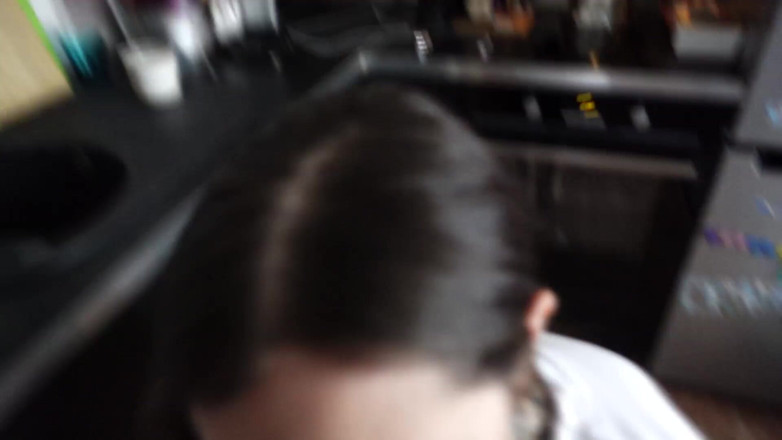 Ghomestory: Söt granne visade sig vara en anal hora!