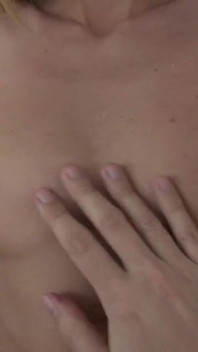 137 - 01 Babe Fucks for Creampie