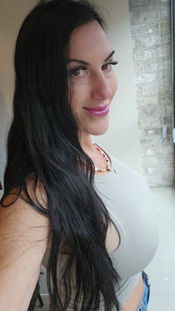 I Love Showing My Boobs to Unsuspecting People Heehee!