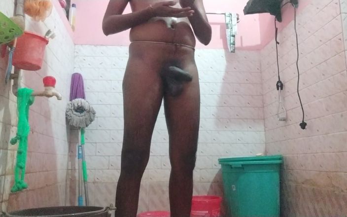 Tamil 10 inches BBC: Sexy koupelová akce
