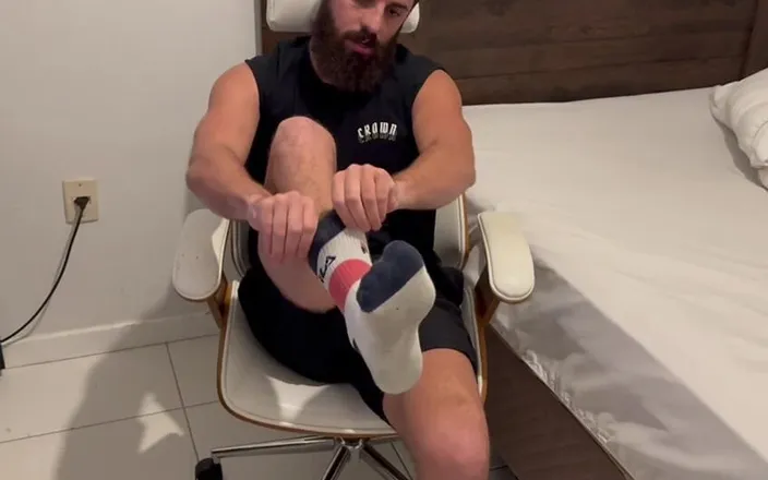 Rope Hunter: POV:i Will Use My Post-gym Socks to Gag You