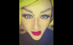 Tu primer día de trabajo con Lana aka diosa Lana.