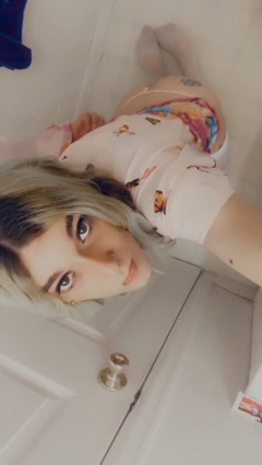 Kimono Kiss babe wants cock thumbnail