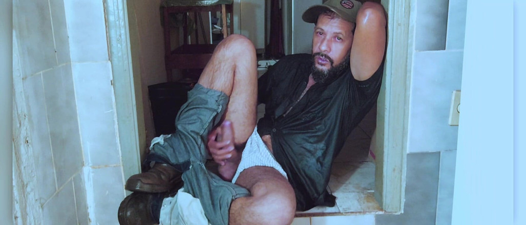 Stink HairyMale: Kąpiel w ubraniach