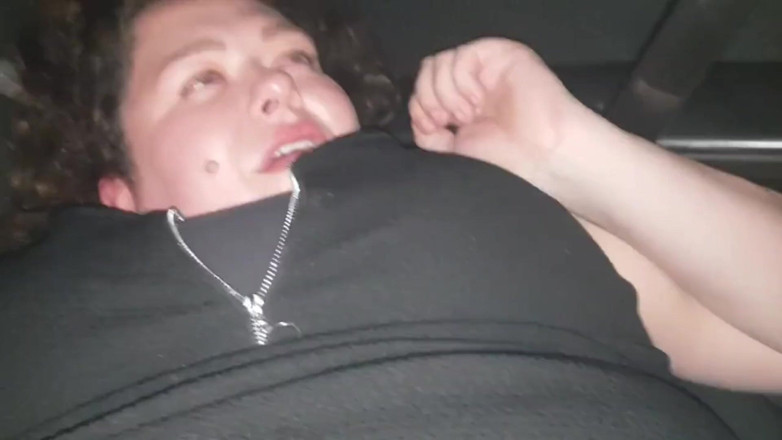 Real homemade BBW BBC porn: YoungEnglishBBW BBC futând curul în timp ce îmi atinge pizda, ejaculare anală...