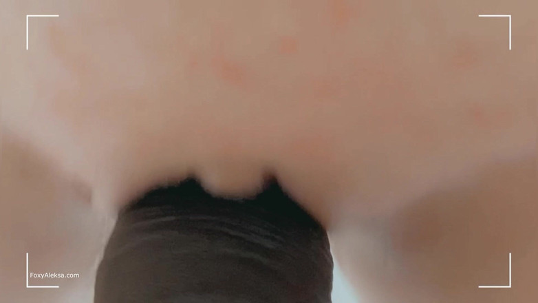 FoxyAleksa: Persetan Dengan Vagina Kecilku