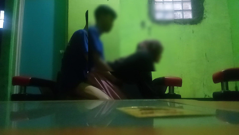 Famly sex: Ich habe fast herausfinden, als ich die muschi meines stiefbruders...